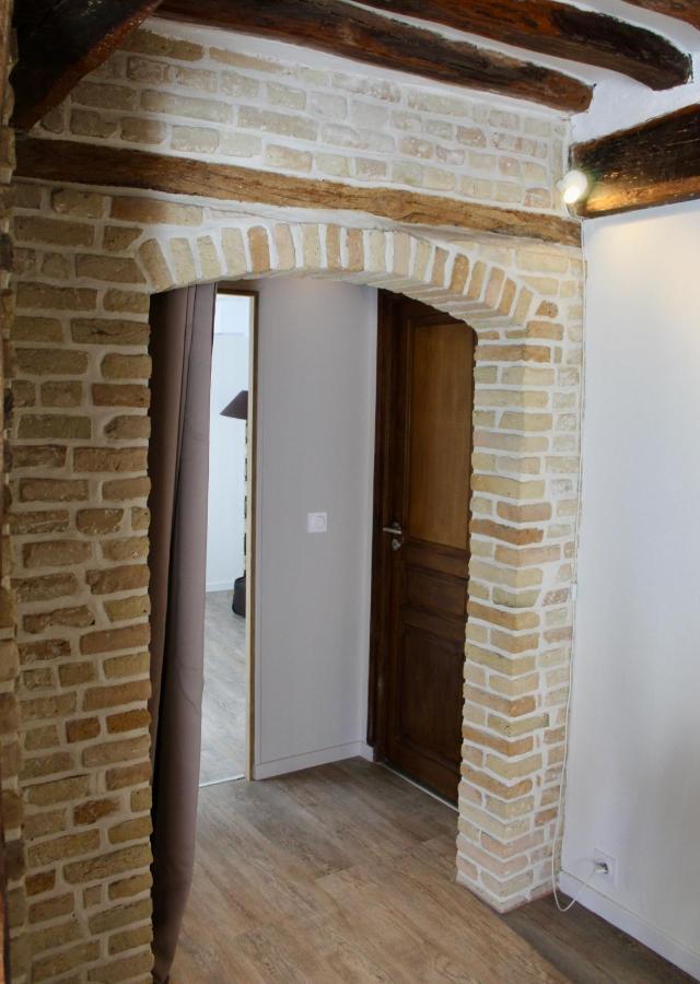 Le Confort Normand: Quayside Comfort With Netflix & Free Parking Apartment Dieppe