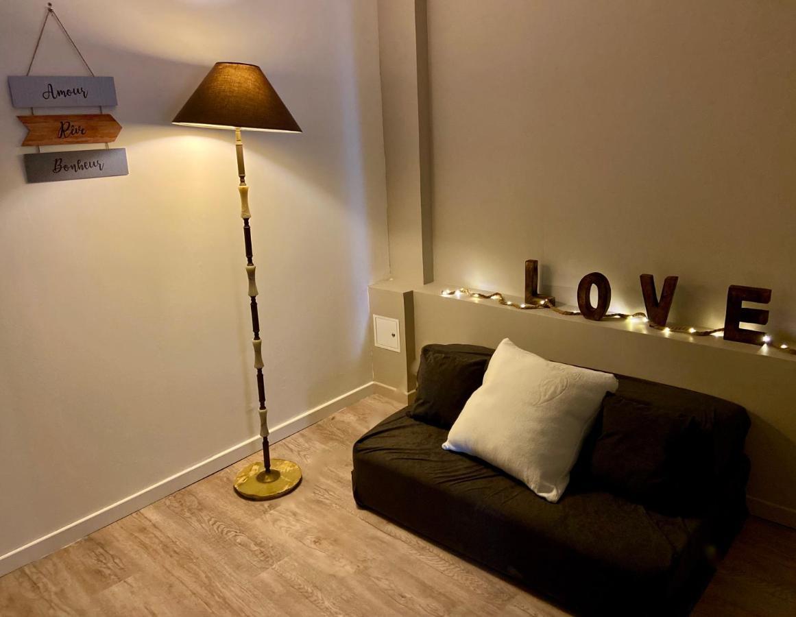 Le Confort Normand: Quayside Comfort With Netflix & Free Parking